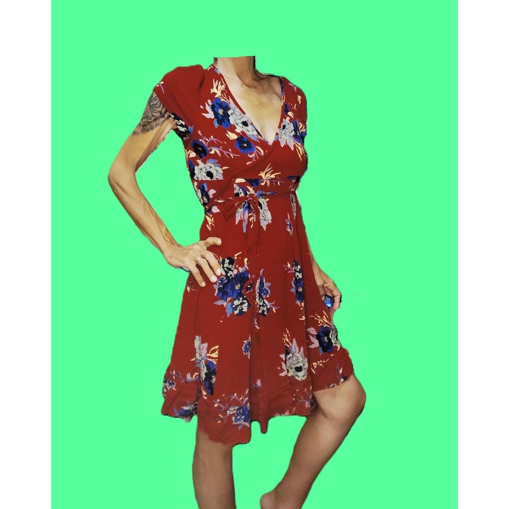 Patrons of Peace Dark Red Floral Wrap Boho Mini Dress Size Medium | Tie Waist